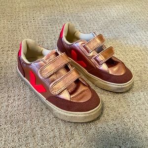 Veja velcro sneakers girl size 13.5